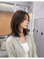 ビアンコドゥーエ(bianco due)&nbsp;大人っぽくびれミディアムレイヤー×まろやかブラウン