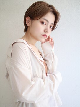 ブゾン(buZon) 【buZonブゾン】大人ショート×艶感ベージュ