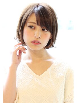 レウナ 外苑前(Reuna) ニュアンスかわいいボブスタイル