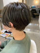 YARD.スタイリスト竹下【◇ひし形ヘアスタイル◇ならお任せください】