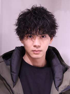 ネイビー(NAVY) 束感ウェーブパーマ ひし形美シルエットショート