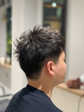 アンヒュッテ(ANHUTTE) くせ毛界一の爽やかショート