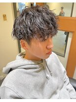 フリーク バーバーショップ 都島店(FREAK BARBER SHOP) 黒髪ツーブロックモテマッシュ縦落ちツイストスパイラルパーマ