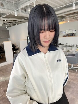 カフ(CAF) CAF松本/ダークグレー/顔まわりぱつっとカット/大阪/心斎橋