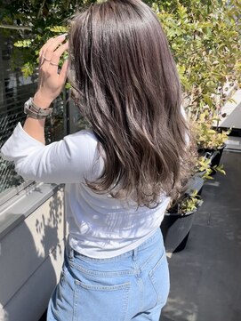 フー(hu) ソフトべージュ透明感アッシュカラー