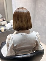 ノア(noa)&nbsp;ワンカラーベージュ×ぷるんボブ