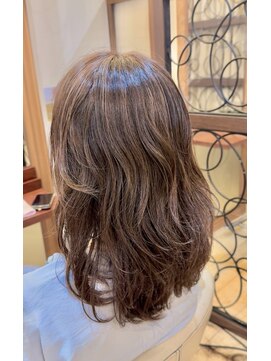エムスリーヘアー 西千葉店(Mlll HAIR) 20.30.40.50代にオススメ　ロングレイヤー
