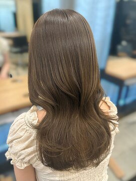 アリュウル 表参道(ALLURE) ブリーチなし！オリーブベージュ×レイヤーカット○伊藤