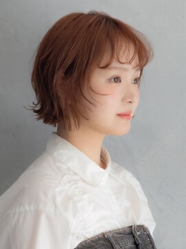 外ハネくびれボブ