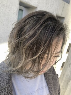 リバレッジ 広尾(Leverage) 外国人風ハイトーンハイライト