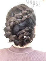 ヘアーメイク ウープス(hair make Oops!) 編み込みスタイル