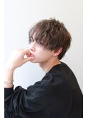 毛先軽めマッシュ