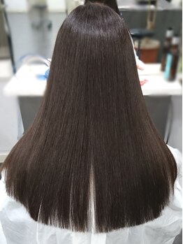 ヘアーデザインガーデニア(hair design Gardenia)の写真/【赤羽5分】触りたくなる艶髪！7種類の薬剤とｐｈコントロールによる調合で、極上のストレートに！