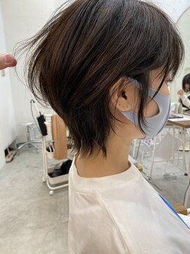 ロミー 本厚木(ROMMY.) 【大人可愛いミニウルフ】ショートから伸ばす方おススメ◎小顔