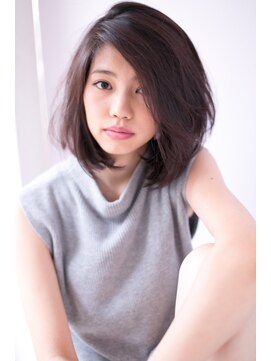 エイチバイシオミエイチ 神戸三宮(H by shiomi H) shiomi H】大人スィートなボブ