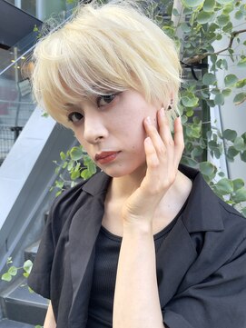 ヌード(NUDE) NUDEハイトーンブロンド 前髪ありショート束感マッシュショート