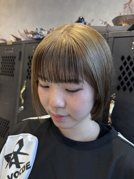 アチーブリス(achieve Liss) 前髪インナーカラーブリーチカラーダブルカラーハオトーン小顔