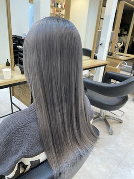 エリス ウメダ(Eliss umeda) プラチナシルバーカラー