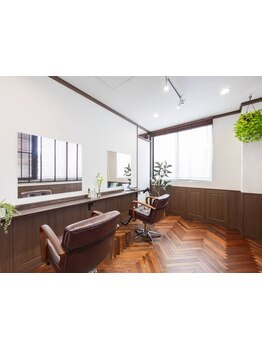 【半個室・個室完備】緑と木が調和された、ゆったりとした空間で周り気にせず自分だけの贅沢サロンタイム♪