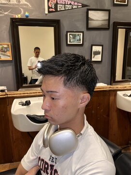 スパイキーバースト 〈高円寺〉〈バーバー〉〈理容室〉