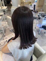 エミィ(emii.)&nbsp;ボルドーカラー/切りっぱなし外ハネ