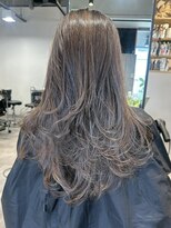 レオン(Re:ON)&nbsp;グレージュカラー