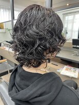 ユノ(juno) 【中目黒】ミディアムショートウルフパーマ☆ダークレッドカラー