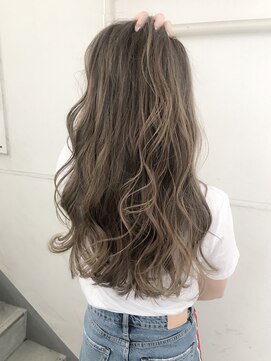 ナイン ヘアースタジオ(NINE Hair Studio) ハイライトグレージユ