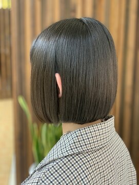 クオリス 上板橋店(QUALIS) 肩上ボブ/あごラインボブ 黒髪/暗髪/直毛/さらさらストレート