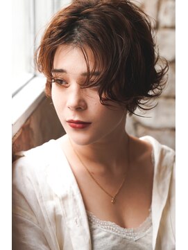 カライング(ing) 大人可愛い20代30代40代黒髪前下がりショートボブ丸みショート◎