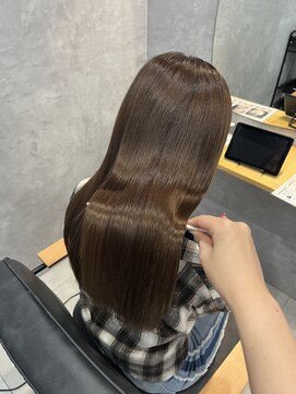 リル(LiLu) 大人可愛い艶髪☆ベージュ