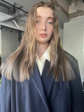 イシ(isi) センターパートロング