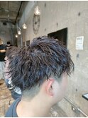 絶対チリつかないショートマッシュのツイストスパイラルパーマ！