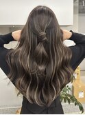 くすみベージュマロンベージュホワイトブロンド細めハイライト