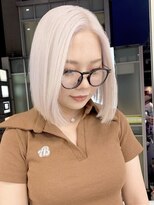 ロウル 渋谷(LOWRL)&nbsp;ホワイトカラー/ケアブリーチ/ダブルカラー