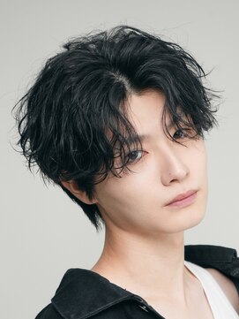 フィフス 栄(fifth) フェザーパーマフェザーショートツイストスパイラルパーマ