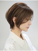 横浜西口切りっぱなしミニボブショートレイヤー前下がり前髪なし