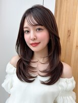 デラ バイ アフロート(DELA by afloat) ロングレイヤー/顔周りカット/艶髪/ナチュラルブラウン