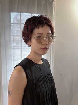 イコル(ikoru) くせ毛ショートベリーショートボルドーカラーショーボブ