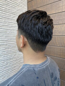 フラテロ(fratello) 攻めの秋 刈り上げショート