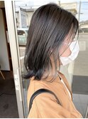 モノトーン×シルバーグレー