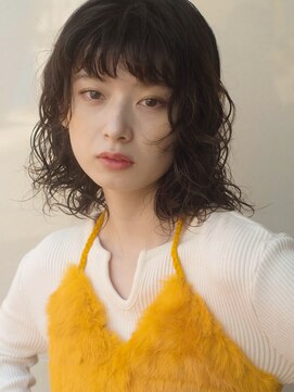 レジュアル(RESSUAL) カーキグレージュ　ボブ　大人かわいい　フェザーバング