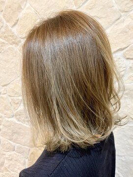 アムネシア 三軒茶屋(AMNESIA) シャドールーツ/プラチナベージュ/ホワイティベージュ