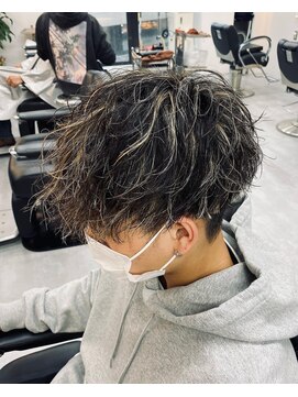 ショット 高槻(SHOT) ハイライト×ツイストスパイラル 担当：高木穣