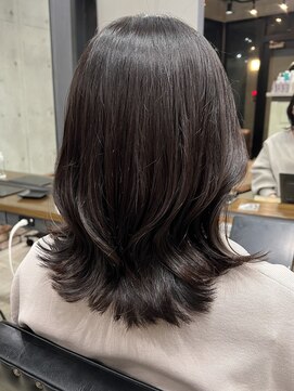 ザシー オモテサンドウ(The C) 【なめちゃんhair】鎖骨ミディアム/くびれヘア20代30代40代