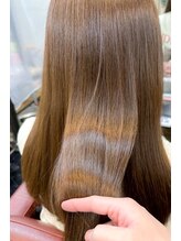 高濃度水素ケア。頭皮・毛髪のうるおいを保ち、強くしなやかな素髪へ。縮毛矯正、カラー、パーマに◎