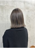 グレージュカラー 切りっぱなしボブ