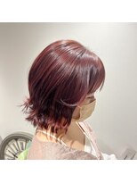 ノーブル(Nobile) ボルドーカラー　ワインレッド　艶カラー　外ハネボブ