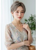 刈り上げマッシュショートハイトーンくすみベージュ小顔カット