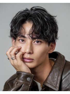 オーシャントーキョーオーバー 渋谷(OCEAN TOKYO OVER) 韓国センターパートコンマバングフェザーパーマニュアンスパーマ